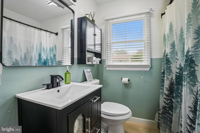 150 HAWTHORNE DR, Mount Holly, NJ 08060