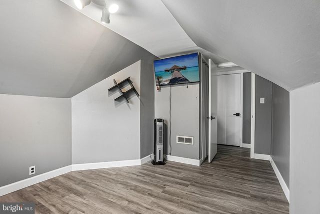 150 HAWTHORNE DR, Mount Holly, NJ 08060