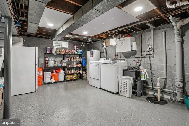 150 HAWTHORNE DR, Mount Holly, NJ 08060