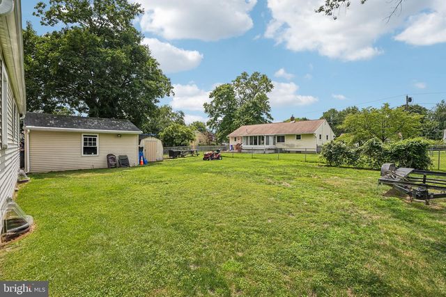 150 HAWTHORNE DR, Mount Holly, NJ 08060