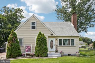 150 HAWTHORNE DR, Mount Holly, NJ 08060