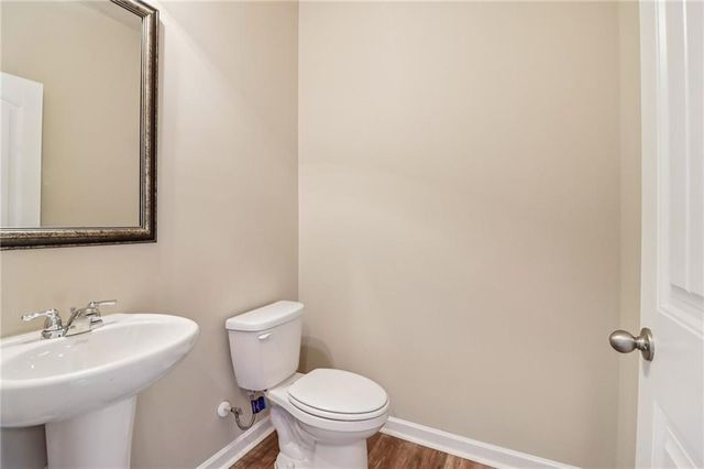 5170 Amberland Square, Atlanta, GA 30349