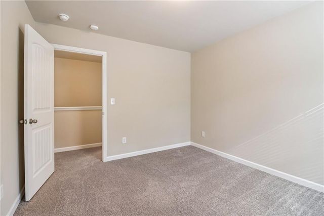 5170 Amberland Square, Atlanta, GA 30349