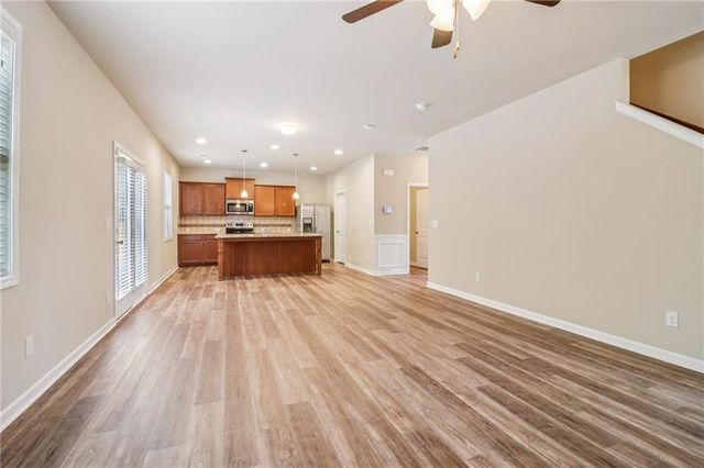 5170 Amberland Square, Atlanta, GA 30349