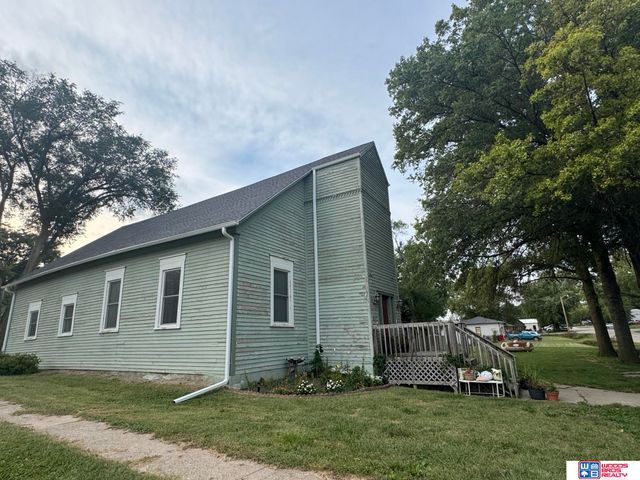 311 Logan Street, Diller, NE 68342