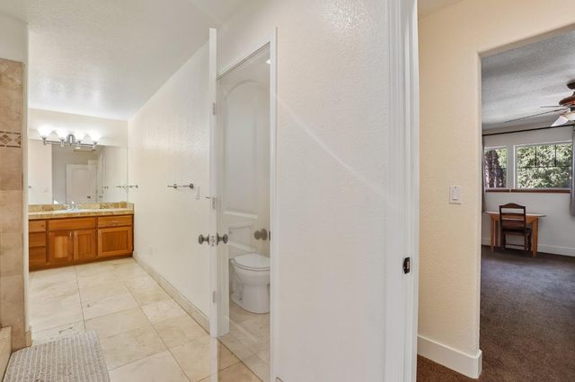 2090 Bourbon St, Pollock Pines, CA 95726