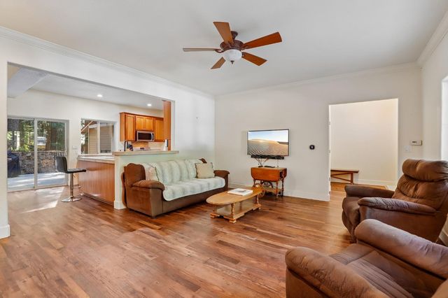 2090 Bourbon St, Pollock Pines, CA 95726