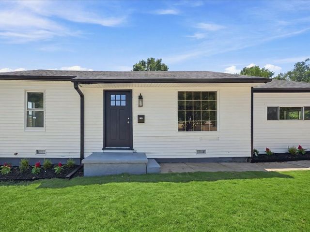102 W 43rd Street S, Sand Springs, OK 74063