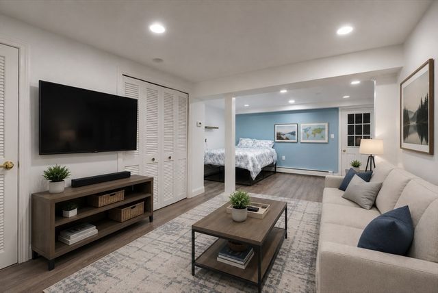 13 Winslow Rd, Sharon, MA 02067