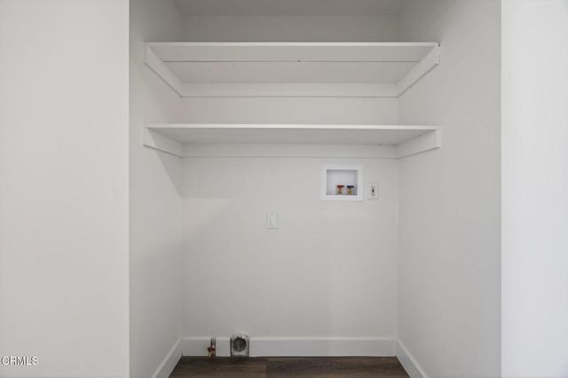 570 Eakins Lane, Ventura, CA 93003