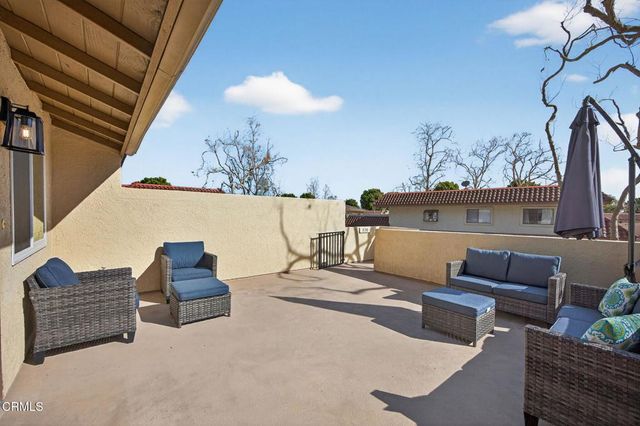 570 Eakins Lane, Ventura, CA 93003