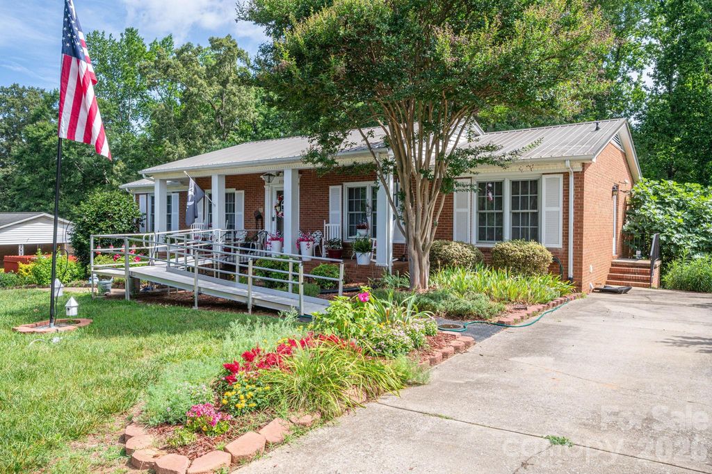 818 Hill Street, Shelby, NC 28152