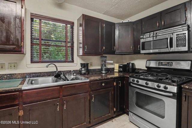 12597 Old Highway 49, Gulfport, MS 39503