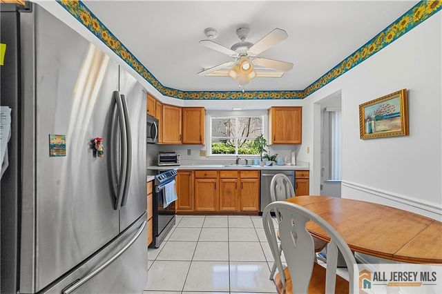 138 Concordia Circle 138B, Monroe, NJ 08831