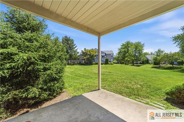 138 Concordia Circle 138B, Monroe, NJ 08831