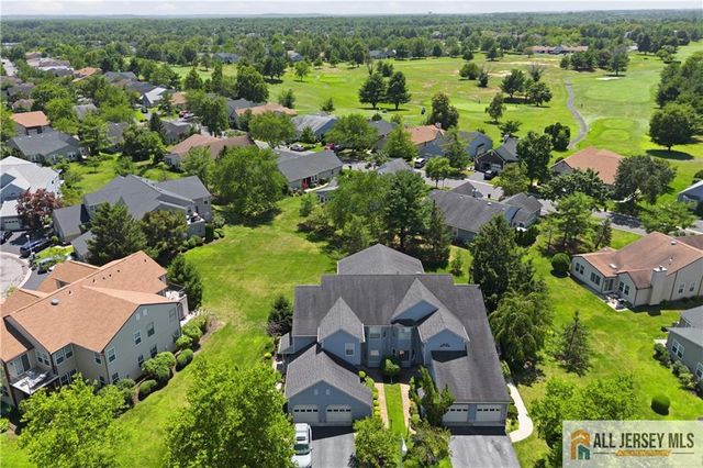138 Concordia Circle 138B, Monroe, NJ 08831