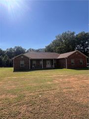 1314 SE Avenue 3, Atkins, AR 72823