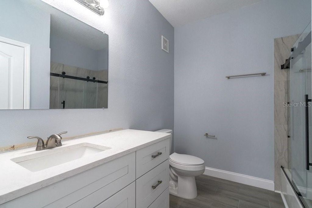 Image 23 of property listing at 8842 VILLA VIEW CIRCLE 106, Orlando, FL 32821