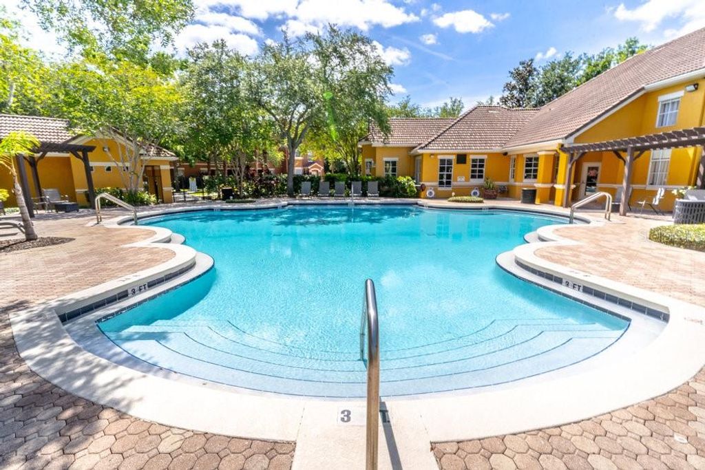 Image 30 of property listing at 8842 VILLA VIEW CIRCLE 106, Orlando, FL 32821