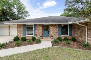 612 NE Merioneth Drive, Fort Walton Beach, FL 32547