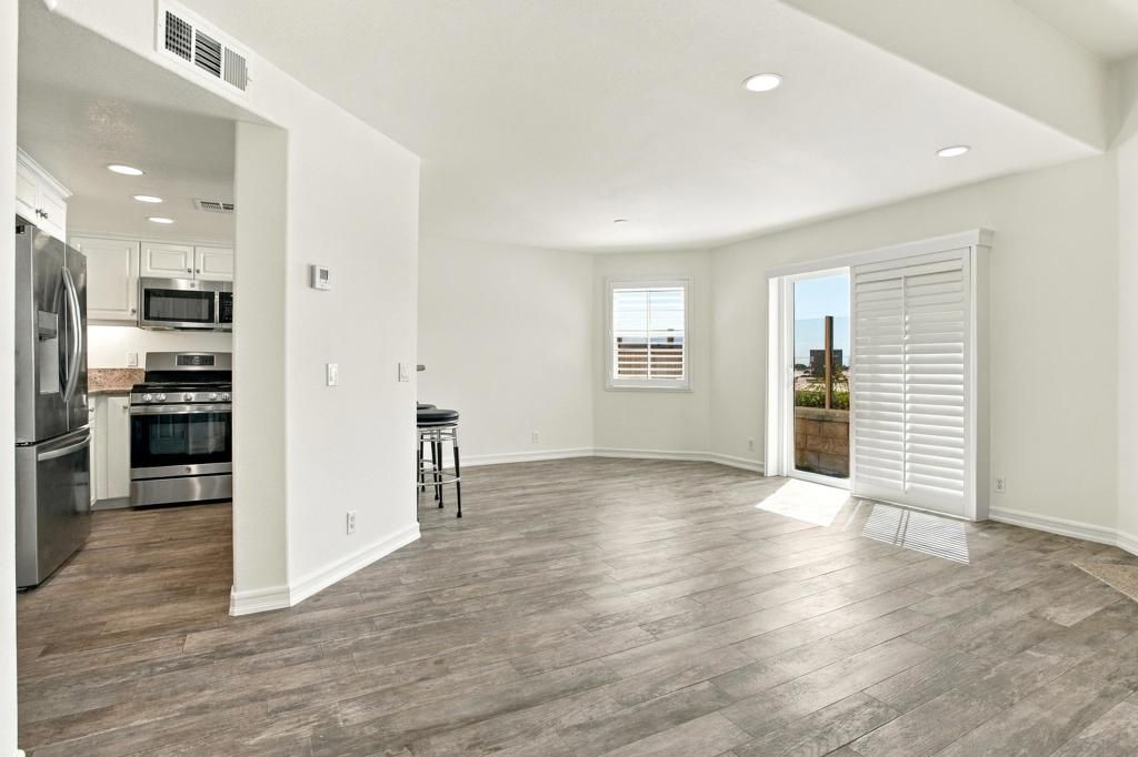 555 Eaton Street G, Oceanside, CA 92054 — photo 2
