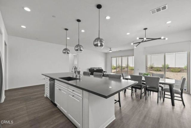 2075 Seville Drive, Santa Paula, CA 93060