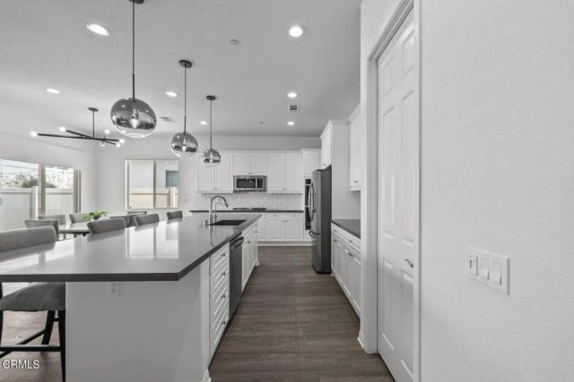 2075 Seville Drive, Santa Paula, CA 93060