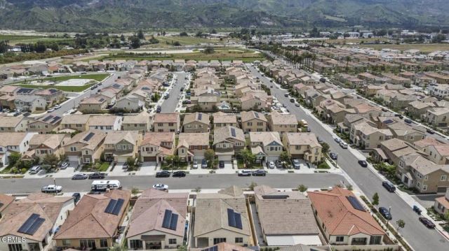 2075 Seville Drive, Santa Paula, CA 93060