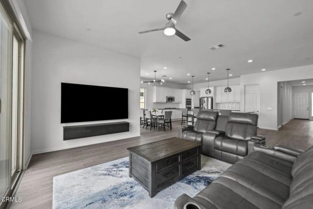 2075 Seville Drive, Santa Paula, CA 93060