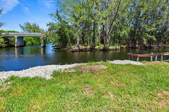 4400 SW 42nd Terrace, Dania Beach, FL 33314
