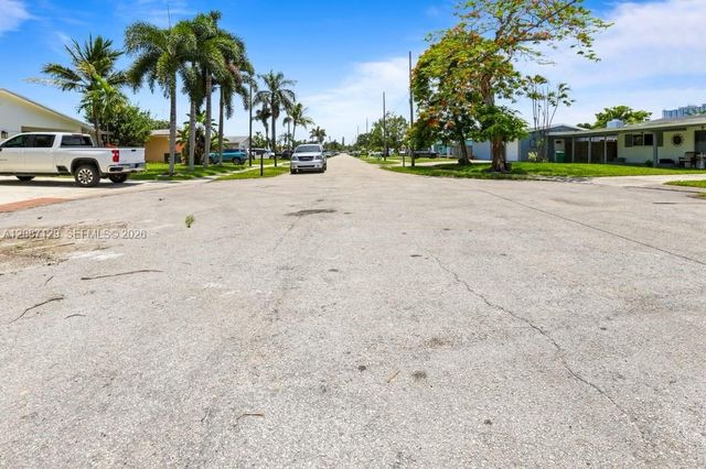 4400 SW 42nd Terrace, Dania Beach, FL 33314