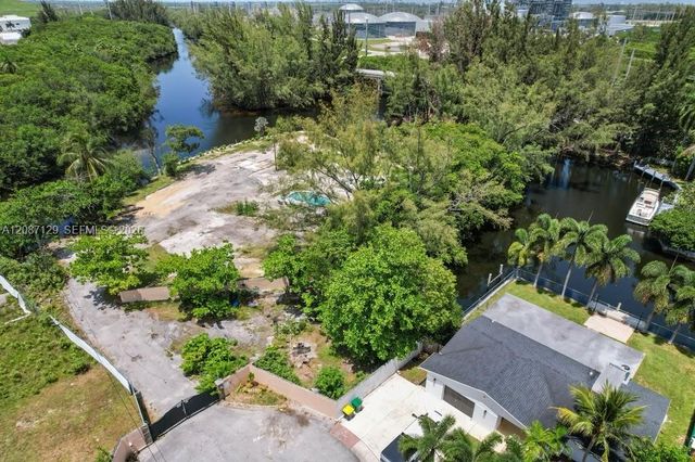 4400 SW 42nd Terrace, Dania Beach, FL 33314