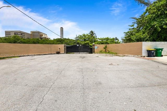 4400 SW 42nd Terrace, Dania Beach, FL 33314