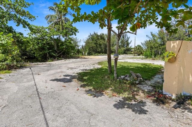 4400 SW 42nd Terrace, Dania Beach, FL 33314