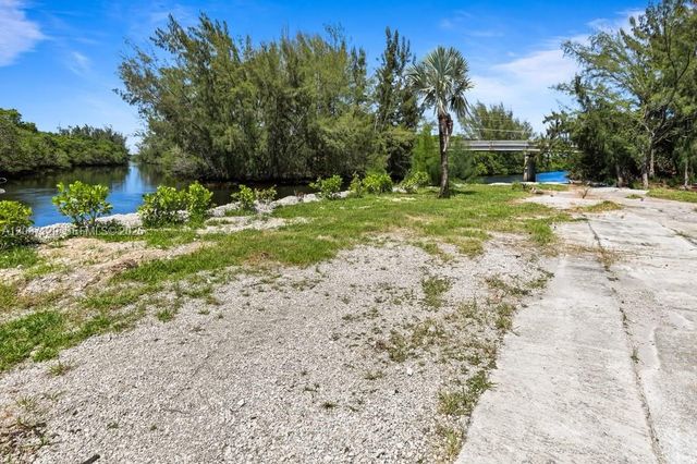 4400 SW 42nd Terrace, Dania Beach, FL 33314