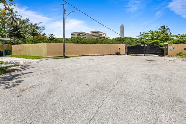 4400 SW 42nd Terrace, Dania Beach, FL 33314