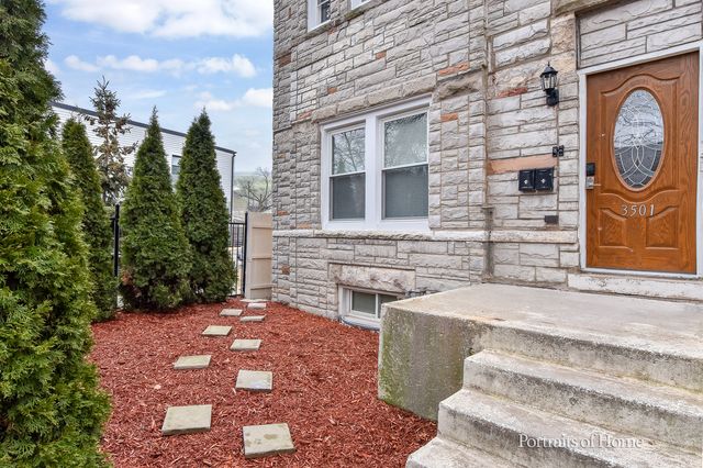 3501 W Le Moyne Street 2, Chicago, IL 60651