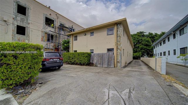 427 SW 6th Street 2, Miami, FL 33130