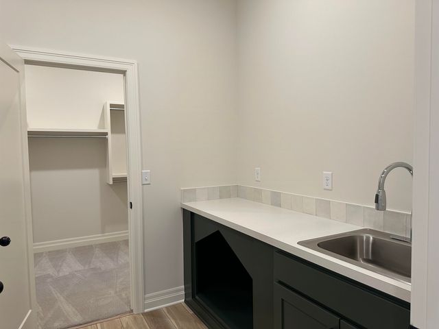 4462 N Grey Meadows, Maize, KS 67101