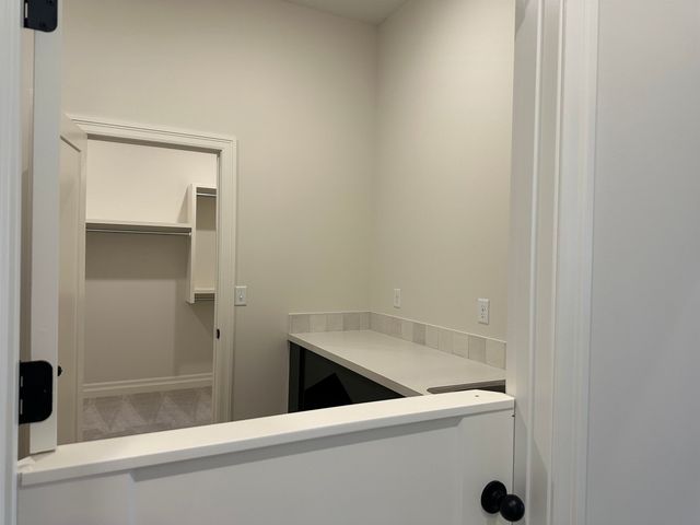 4462 N Grey Meadows, Maize, KS 67101