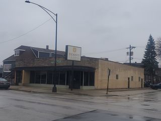 7055 W Higgins Avenue, Chicago, IL 60656