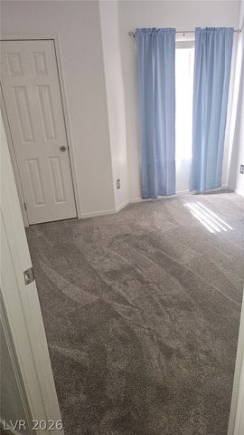 6480 Annie Oakley Drive 423, Las Vegas, NV 89120