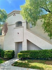6480 Annie Oakley Drive 423, Las Vegas, NV 89120