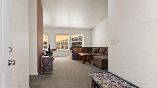 18453 Ramona View Dr, Ramona, CA 92065