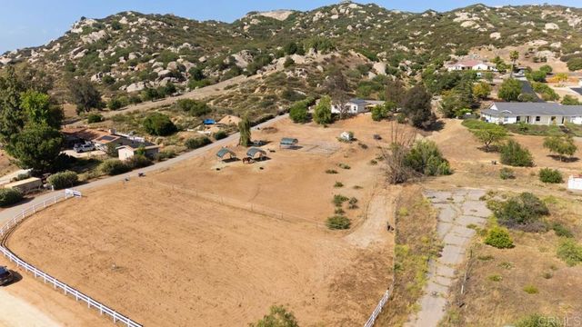 18453 Ramona View Dr, Ramona, CA 92065
