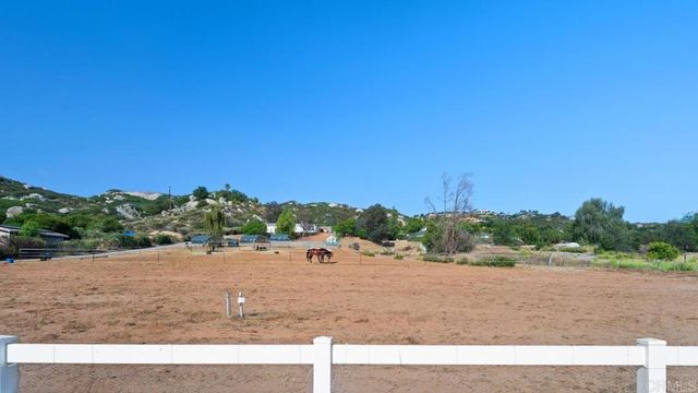18453 Ramona View Dr, Ramona, CA 92065