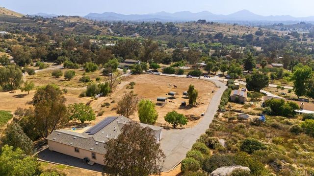 18453 Ramona View Dr, Ramona, CA 92065