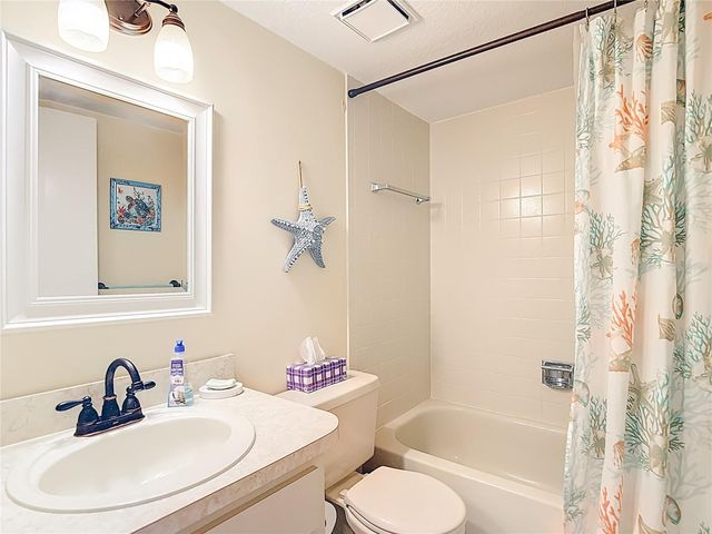 8308 SANDWEDGE CIRCLE C, Hudson, FL 34667