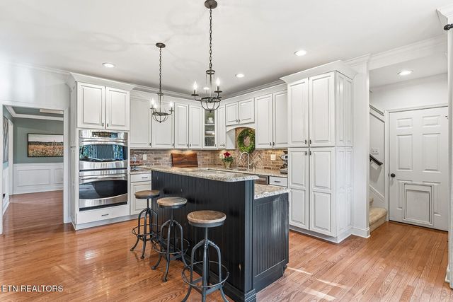 329 Farragut Crossing Drive, Knoxville, TN 37934