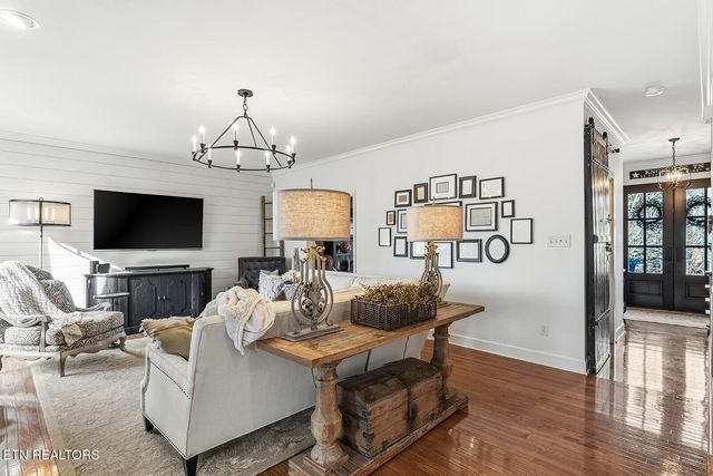 329 Farragut Crossing Drive, Knoxville, TN 37934